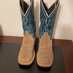 Women’s Justin Boots